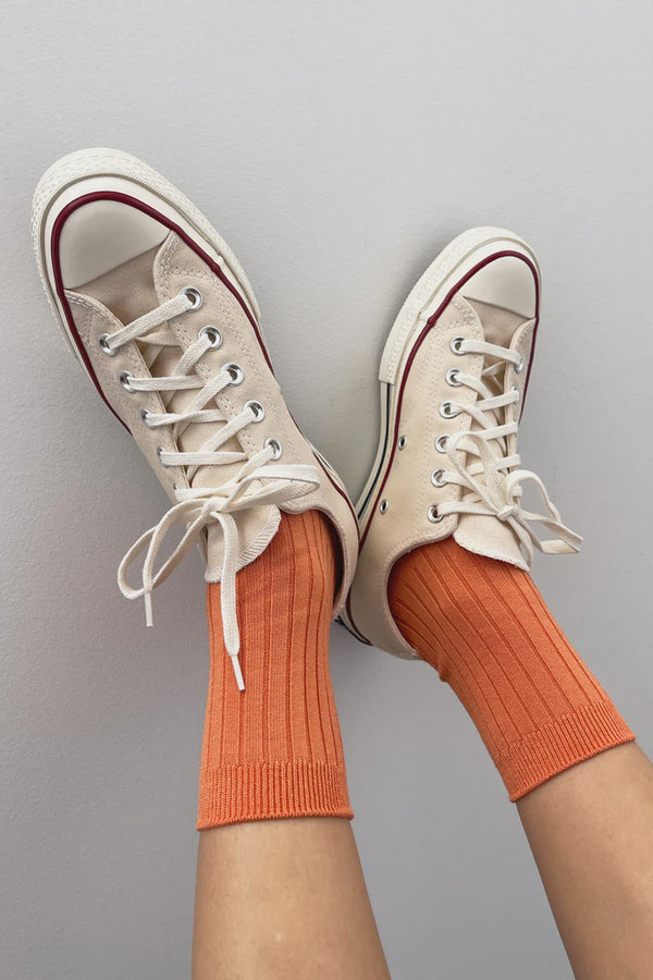 Le Bon - Her Socks Tangerine