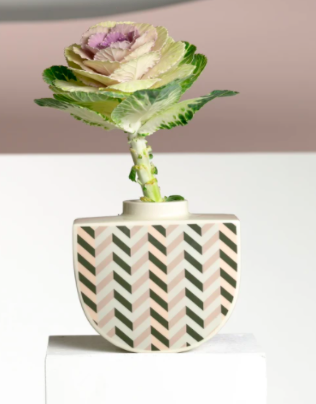 Erin Lightfoot - Ziggy Boat vase