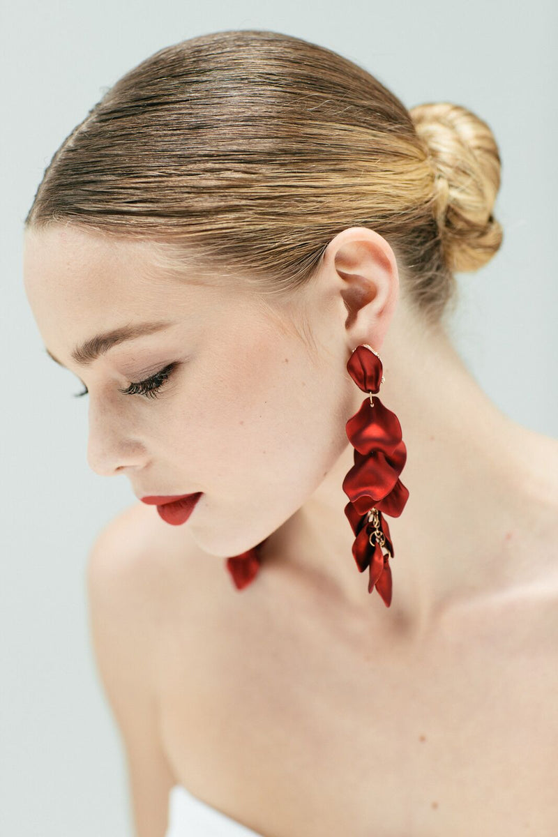 Lindi Kingi - White Drop Earrings