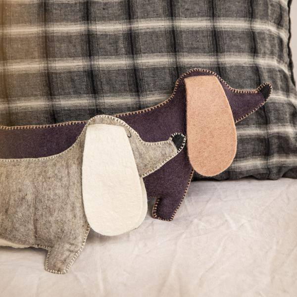 Muskhane- Sausage Dog Pasu Cushion Felt